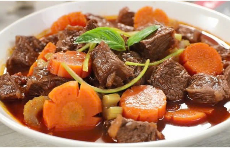 Nấu bò sốt vang thơm ngon đậm đà hương vị miền Bắc