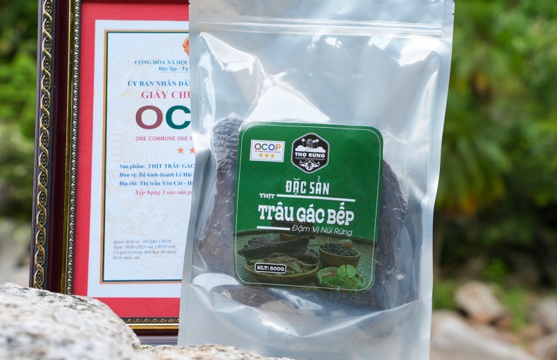Thịt trâu gác bếp thợ rừng