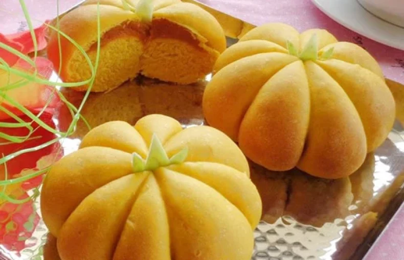 Trổ tài làm món chay bánh bao bí đỏ vừa ngon, vừa dễ làm