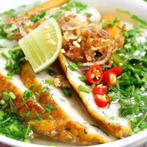 Hướng dẫn làm bánh canh chả cá đậm đà vị quê hương miền Trung