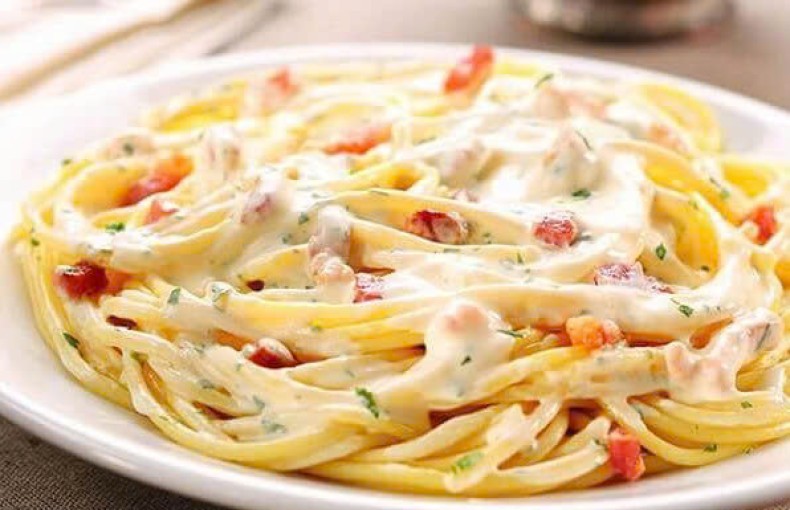 Đổi vị món mỳ Ý sốt phô mai thịt xông khói ngon, béo ngậy cho cả nhà
