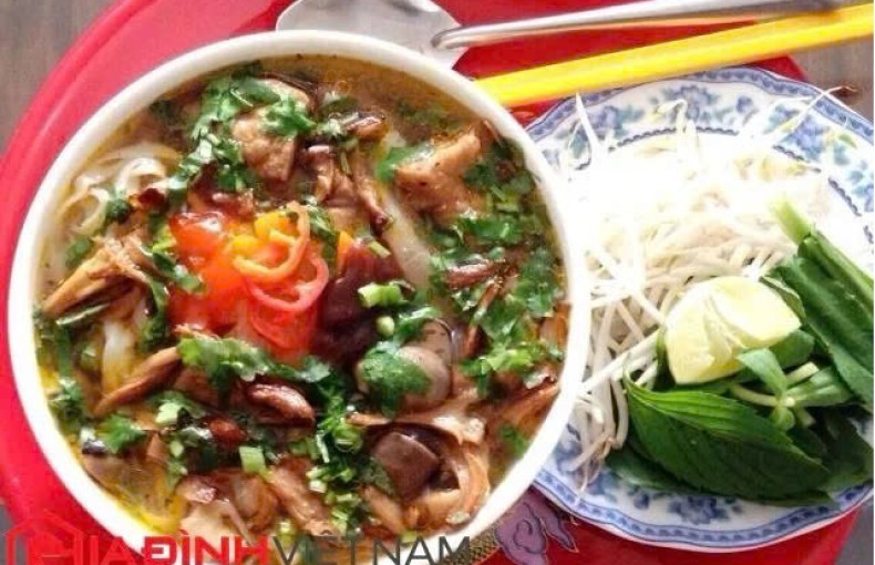 Cách nấu phở gà chay Miền Tây ngon, ngọt