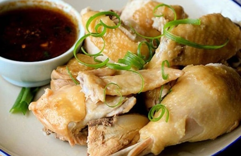 Đổi món gà luộc đơn điệu thành gà hấp kiểu người Hoa ngon khó quên