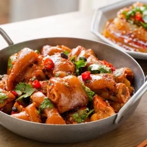 Cách làm giò heo chua cay đổi vị bữa cơm gia đình