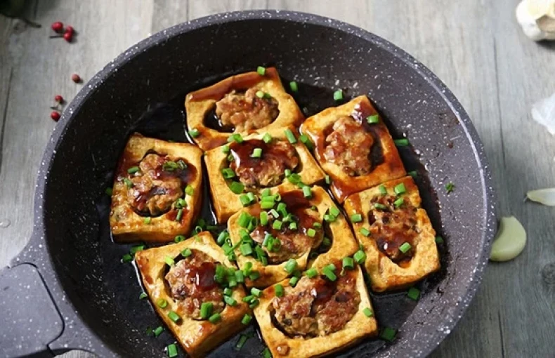 Biến tấu với món đậu hũ nhồi thịt đơn giản tại nhà