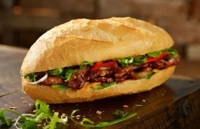 Cách làm bánh mỳ kẹp thịt thơm phức, ngon tuyệt