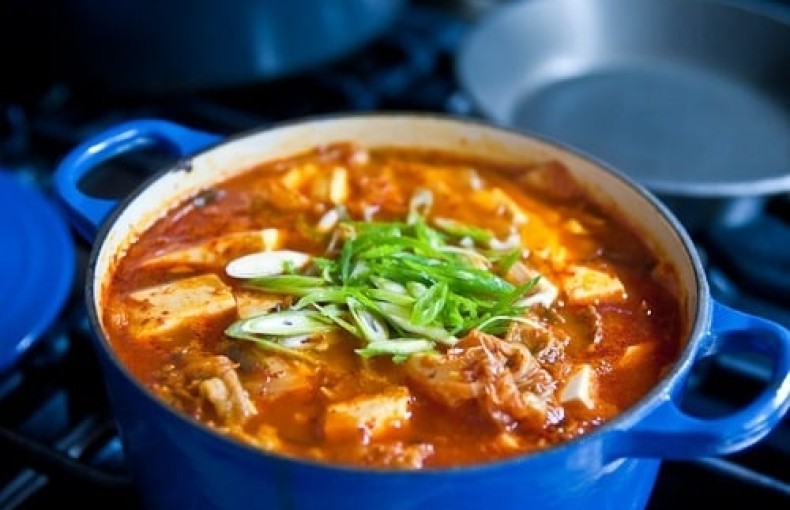 Cách nấu canh kim chi thơm ngon đúng vị Hàn Quốc