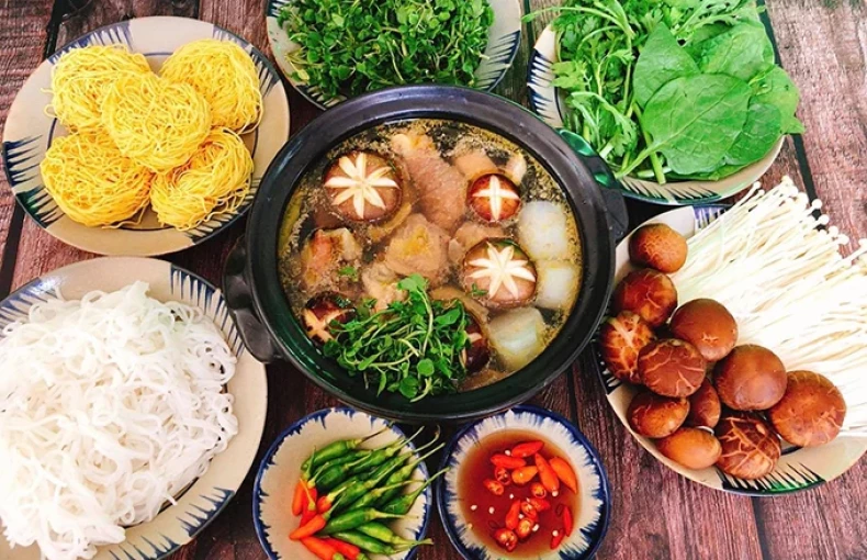 3 bước đơn giản làm xong món canh gà nấu nấm