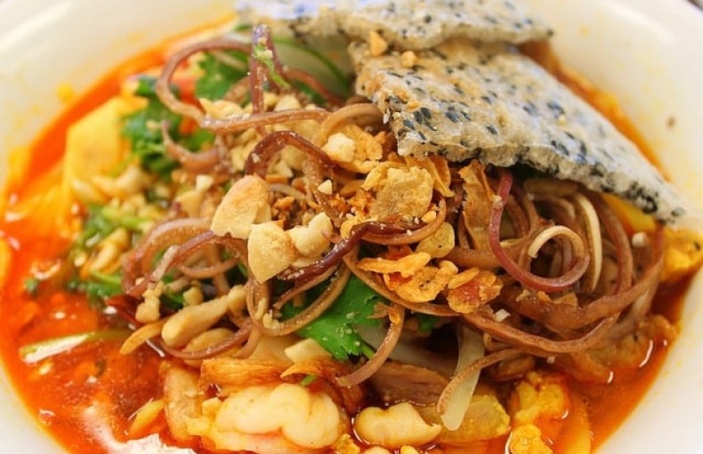 Cách nấu mì Quảng tôm thịt tại nhà thơm ngon, đơn giản nhất