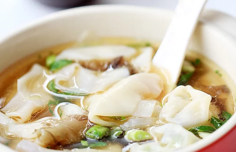 Mỳ vằn thắn chay thơm ngon, hấp dẫn ngày rằm